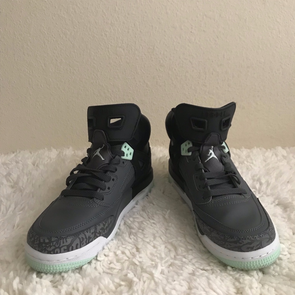 Nike Air Jordan Kid’s Spiz’ike Shoes.